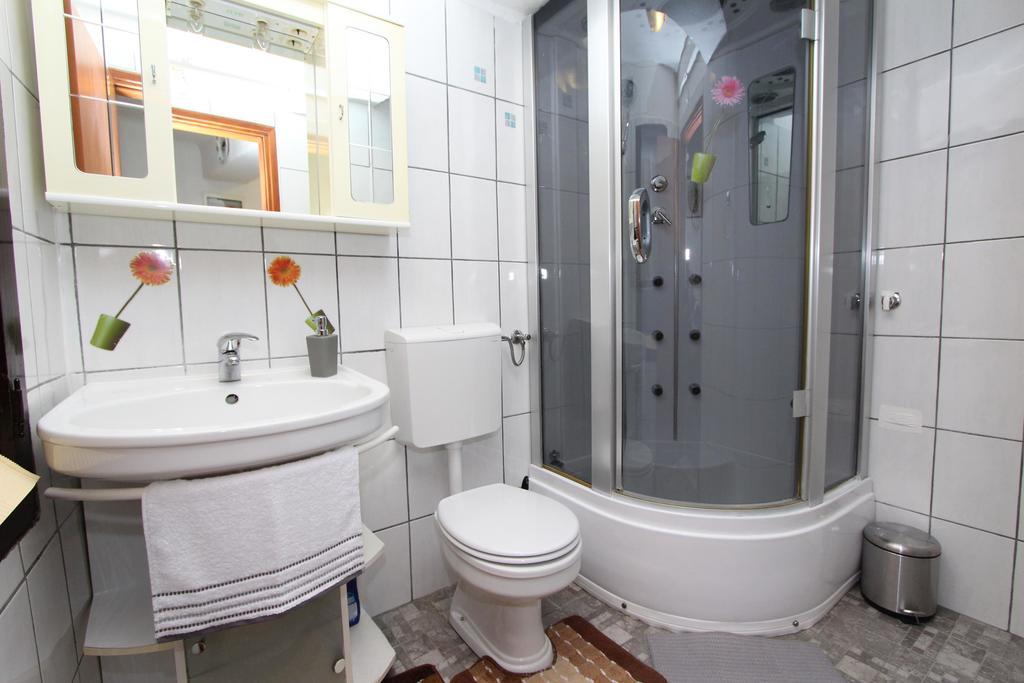 Apartment Alba Rovinj Luaran gambar
